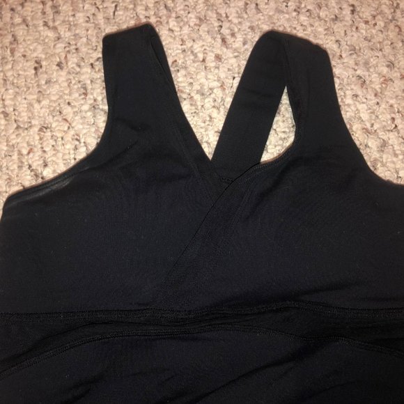 lululemon black tank - Picture 5 of 6